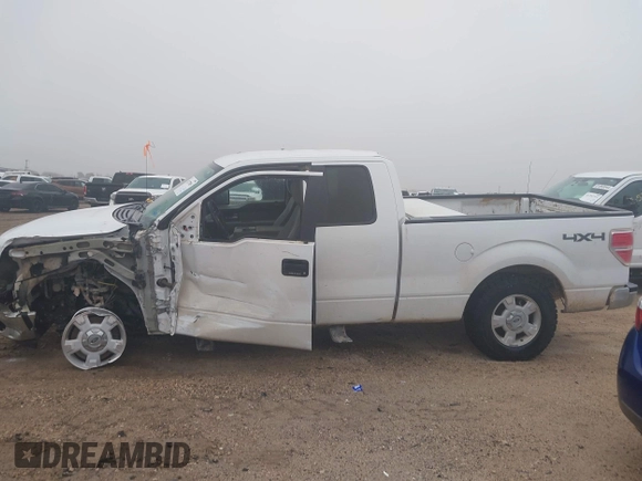 2014 Ford F-150 XL with VIN 1FTFX1EF3EKE72732, listed as a IAAI auction lot 41277885 with 153,712 mi miles. Bid and sale history available at carsss.com. Image 14.