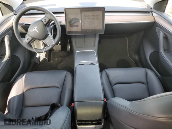 2024 Tesla Model Y Long Range с VIN 7SAYGDEE3RF994655, выставлен на аукционе Copart как лот 54923465 с пробегом 13 396 миль миль и Списание • Salvage title. История ставок и продаж доступна на DreamBid. Изображение 8.