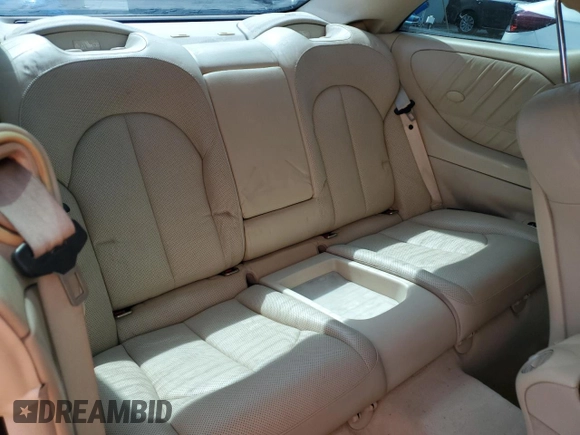 2005 Mercedes-Benz CLK 500 z VIN WDBTJ75J65F132140, wystawiony jako Copart lot #56175955 z przebiegiem 183 347 mil mil oraz Szkoda całkowita • Salvage title. Historia ofert i sprzedaży dostępna na DreamBid. Obrazek 10.