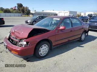 1995 Honda Accord LX with VIN 1HGCD5637SA146541, listed as a Copart auction lot 55335725 with 215,788 mi miles and Salvage title. Bid and sale history available at DreamBid. Image 1.
