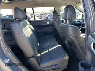 2024 Hyundai Santa Fe Hybrid Limited with VIN 5NMP3DG13RH004911, listed as a Copart auction lot 83635084 with 9,746 mi miles and Salvage Title. Bid and sale history available at carsss.com. Image 11.