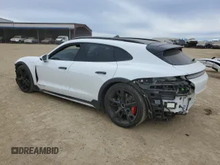 2022 Porsche Taycan 4S z VIN WP0BB2Y15NSA71463, wystawiony jako Copart lot #45126285 z przebiegiem 24 916 mil mil oraz Szkoda całkowita • Salvage title. Historia ofert i sprzedaży dostępna na DreamBid. Obrazek 2.