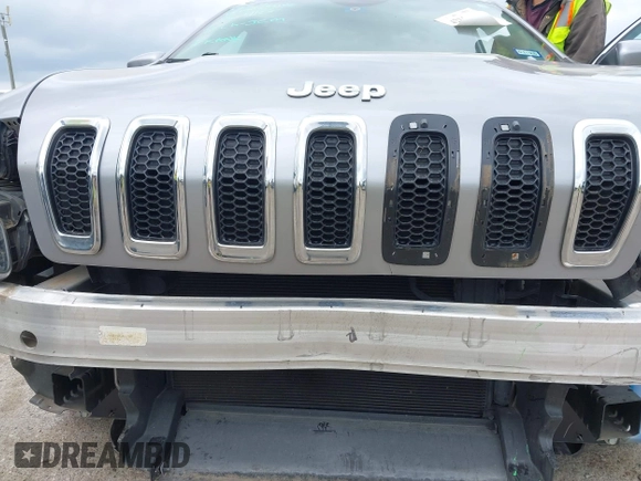 2017 Jeep Cherokee Limited with VIN 1C4PJLDB6HW521807, listed as a IAAI auction lot 42146399 with 46,487 mi miles and . Bid and sale history available at DreamBid. Image 6.