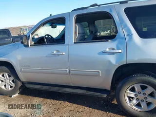 2013 GMC Yukon SLT with VIN 1GKS1CE04DR180881, listed as a IAAI auction lot 41647032 with 187,228 mi miles. Bid and sale history available at carsss.com. Image 14.