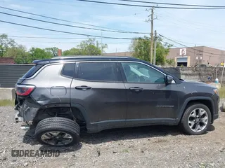 2018 Jeep Compass Limited z VIN 3C4NJDCB4JT284146, wystawiony jako IAAI lot #42375947 z przebiegiem 84 481 mil mil oraz . Historia ofert i sprzedaży dostępna na DreamBid. Obrazek 14.