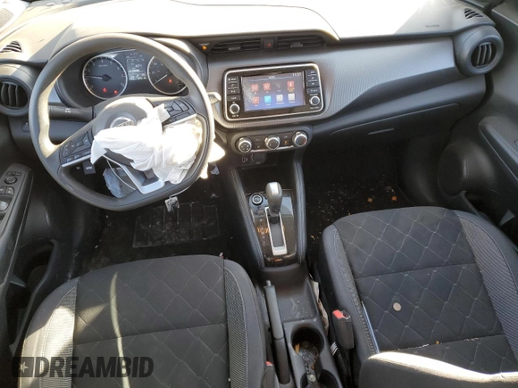 2019 Nissan Kicks SR with VIN 3N1CP5CU9KL491357, listed as a Copart auction lot 82594634 with 32,518 mi miles and Salvage Title. Bid and sale history available at carsss.com. Image 8.