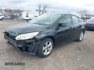 2014 Ford Focus SE with VIN 1FADP3K20EL308990, listed as a IAAI auction lot 41914825 with 33,498 mi miles. Bid and sale history available at carsss.com. Image 2.