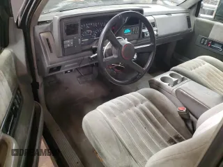 1993 GMC Sierra 1500 with VIN 1GTHC39F2PE543530, listed as a Copart auction lot 83612804 with 200,011 mi miles and Clean Title. Bid and sale history available at DreamBid. Image 8.