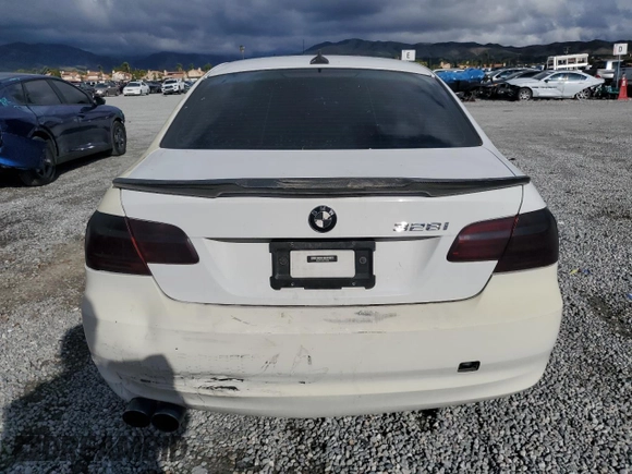 2013 BMW 3 Series 328i with VIN WBAKE5C58DJ106899, listed as a Copart auction lot 48784845 with 168,307 mi miles and Salvage title. Bid and sale history available at DreamBid. Image 6.
