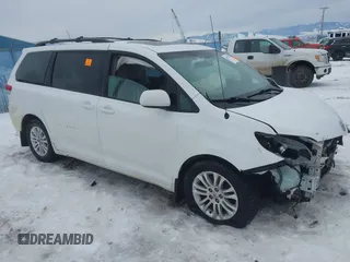 2014 Toyota Sienna XLE with VIN 5TDYK3DC9ES442525, listed as a IAAI auction lot 41502770 with Not provided miles and . Bid and sale history available at DreamBid. Image 1.