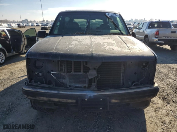 1996 Chevrolet Tahoe with VIN 3GNEK18R9TG128883, listed as a Copart auction lot 83367764 with 183,713 mi miles and Clean Title. Bid and sale history available at carsss.com. Image 5.