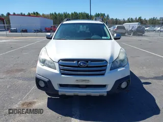 2014 Subaru Outback 2.5i Limited with VIN 4S4BRBPC9E3255693, listed as a IAAI auction lot 42134200 with 262,009 mi miles. Bid and sale history available at carsss.com. Image 12.