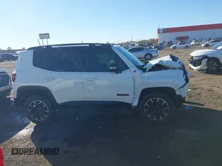 2023 Jeep Renegade Trailhawk with VIN ZACNJDC17PPP43822, listed as a IAAI auction lot 41081187 with 9,256 mi miles and . Bid and sale history available at DreamBid. Image 13.