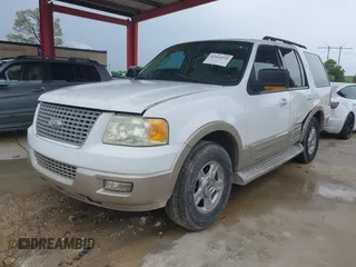 2005 Ford Expedition Eddie Bauer с VIN 1FMPU17505LB13376, выставлен на аукционе IAAI как лот 42424935 с пробегом 178 557 миль миль и . История ставок и продаж доступна на DreamBid. Изображение 17.