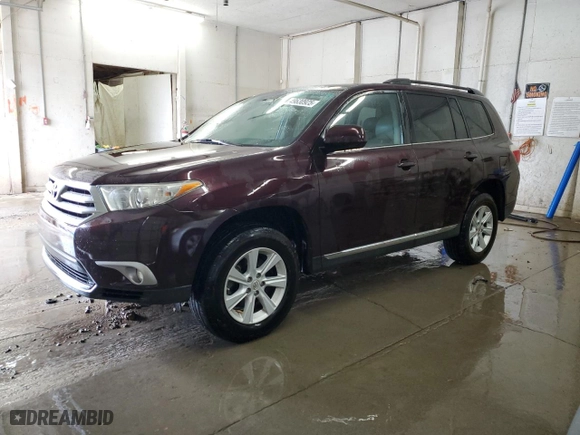 2011 Toyota Highlander with VIN 5TDZK3EH3BS039005, listed as a Copart auction lot 49630925 with 213,065 mi miles and Salvage Title. Bid and sale history available at carsss.com. Image 1.