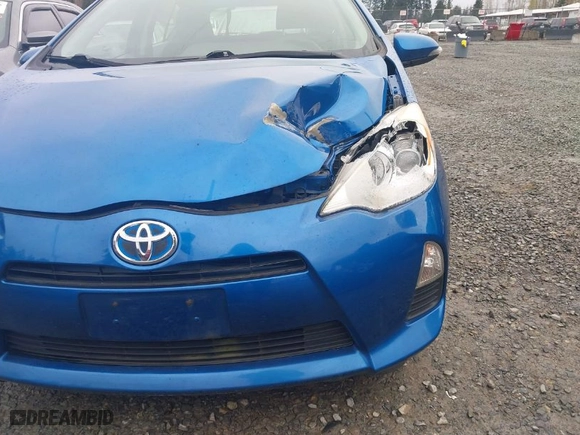 2013 Toyota Prius c One with VIN JTDKDTB39D1058324, listed as a IAAI auction lot 41916103 with 68,079 mi miles. Bid and sale history available at carsss.com. Image 6.