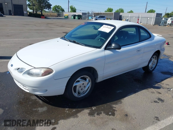2000 Ford Escort ZX2 z VIN 3FAKP1134YR161407, wystawiony jako IAAI lot #42199401 z przebiegiem 150 611 mil mil oraz . Historia ofert i sprzedaży dostępna na DreamBid. Obrazek 2.