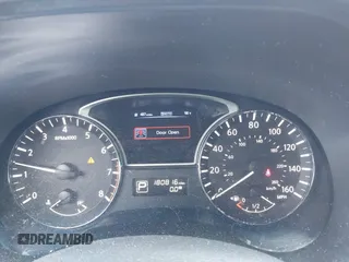 2014 Nissan Pathfinder S with VIN 5N1AR2MM7EC616167, listed as a IAAI auction lot 42667792 with 180,816 mi miles and . Bid and sale history available at DreamBid. Image 7.