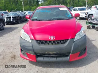 2009 Toyota Matrix S z VIN 2T1LE40EX9C009227, wystawiony jako IAAI lot #42358040 z przebiegiem 182 753 mil mil oraz . Historia ofert i sprzedaży dostępna na DreamBid. Obrazek 6.