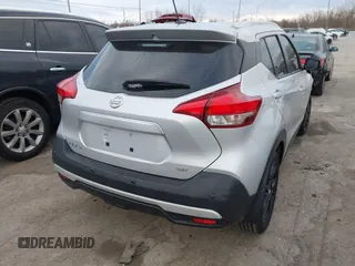 2020 Nissan Kicks SR z VIN 3N1CP5DV0LL567475, wystawiony jako IAAI lot #41437058 z przebiegiem 46 286 mil mil oraz . Historia ofert i sprzedaży dostępna na DreamBid. Obrazek 4.