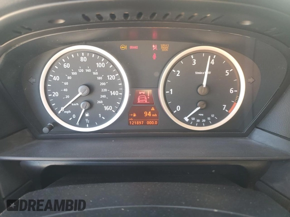 2005 BMW 5 Series 545i with VIN WBANB33595B088676, listed as a Copart auction lot 45929425 with 121,897 mi miles and Clean Title. Bid and sale history available at carsss.com. Image 9.