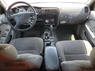 2002 Toyota Tacoma PreRunner z VIN 5TESN92N92Z898141, wystawiony jako Copart lot #59223475 z przebiegiem 117 152 mil mil oraz Szkoda całkowita • Salvage title. Historia ofert i sprzedaży dostępna na DreamBid. Obrazek 8.