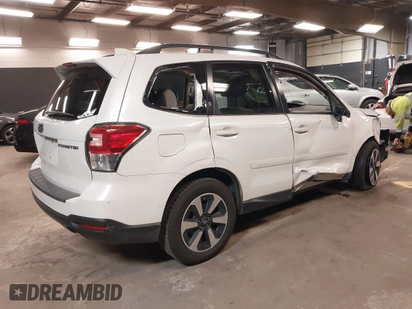 2018 Subaru Forester Premium with VIN JF2SJAEC6JH547549, listed as a IAAI auction lot 42050065 with 86,854 mi miles and . Bid and sale history available at DreamBid. Image 4.