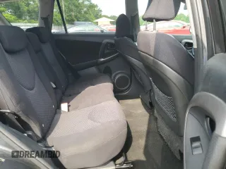 2007 Toyota RAV4 Sport z VIN JTMBD32V676043689, wystawiony jako Copart lot #58730075 z przebiegiem 141 088 mil mil oraz Szkoda całkowita • Salvage title. Historia ofert i sprzedaży dostępna na DreamBid. Obrazek 11.