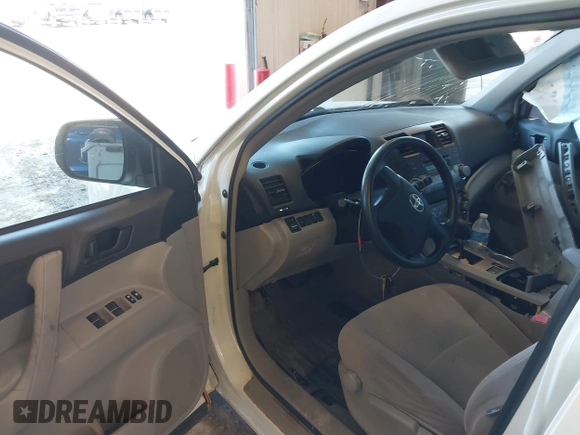 2008 Toyota Highlander with VIN JTEES41A582028404, listed as a IAAI auction lot 42608413 with 225,070 mi miles and . Bid and sale history available at DreamBid. Image 5.