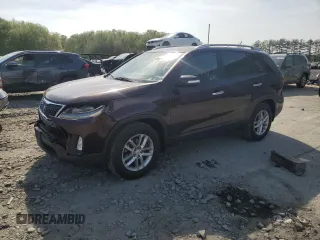 2015 Kia Sorento LX z VIN 5XYKT4A70FG581697, wystawiony jako Copart lot #54708075 z przebiegiem 81 393 mil mil oraz Szkoda całkowita • Salvage title. Historia ofert i sprzedaży dostępna na DreamBid. Obrazek 1.