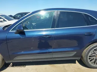2016 Porsche Macan S with VIN WP1AB2A57GLB45998, listed as a IAAI auction lot 42625580 with 48,439 mi miles and . Bid and sale history available at DreamBid. Image 14.