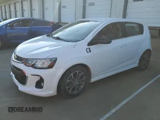 2017 Chevrolet Sonic LT z VIN 1G1JD6SH0H4146927, wystawiony jako Copart lot #57728655 z przebiegiem 46 031 mil mil oraz Szkoda całkowita • Salvage title. Historia ofert i sprzedaży dostępna na DreamBid. Obrazek 1.