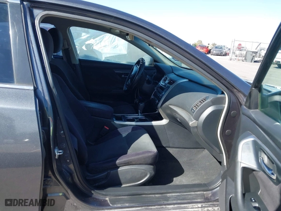 2013 Nissan Altima 2.5 SL with VIN 1N4AL3AP1DN498913, listed as a IAAI auction lot 41750376 with 143,779 mi miles. Bid and sale history available at carsss.com. Image 5.