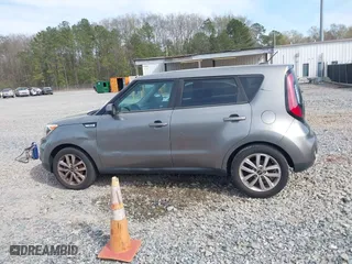 2019 Kia Soul + with VIN KNDJP3A5XK7678079, listed as a IAAI auction lot 41844361 with 97,564 mi miles. Bid and sale history available at carsss.com. Image 14.