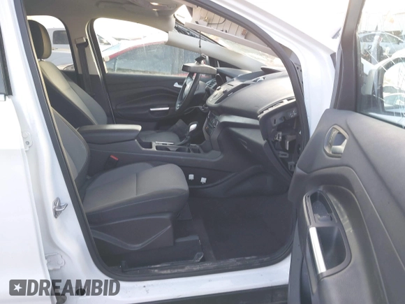 2018 Ford Escape SE z VIN 1FMCU9GD6JUC13023, wystawiony jako IAAI lot #41023197 z przebiegiem 105 489 mil mil oraz . Historia ofert i sprzedaży dostępna na DreamBid. Obrazek 5.
