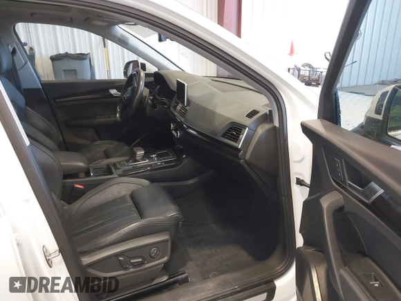 2018 Audi Q5 Premium Plus with VIN WA1BNAFY4J2198014, listed as a IAAI auction lot 41888388 with 141,924 mi miles. Bid and sale history available at carsss.com. Image 5.