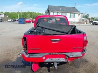2007 Toyota Tacoma with VIN 5TELU42N97Z437684, listed as a IAAI auction lot 42087377 with 184,947 mi miles and . Bid and sale history available at DreamBid. Image 17.