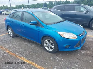 2013 Ford Focus SE с VIN 1FADP3F27DL380620, выставлен на аукционе IAAI как лот 42522262 с пробегом 104 210 миль миль и . История ставок и продаж доступна на DreamBid. Изображение 1.