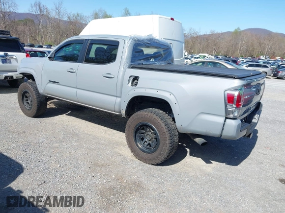 2020 Toyota Tacoma SR5 z VIN 5TFCZ5AN5LX229019, wystawiony jako IAAI lot #41907694 z przebiegiem 79 355 mil mil oraz . Historia ofert i sprzedaży dostępna na DreamBid. Obrazek 3.