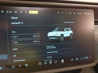 2024 Rivian R1S Adventure with VIN 7PDSGABA9RN039601, listed as a IAAI auction lot 40862472 with 6,186 mi miles. Bid and sale history available at carsss.com. Image 19.
