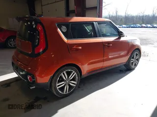 2018 Kia Soul ! with VIN KNDJX3AA2J7551936, listed as a IAAI auction lot 41815959 with 149,014 mi miles. Bid and sale history available at carsss.com. Image 4.