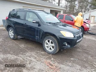 2009 Toyota RAV4 Ltd with VIN JTMZK31VX9D000106, listed as a IAAI auction lot 41621107 with 136,676 mi miles. Bid and sale history available at carsss.com. Image 1.