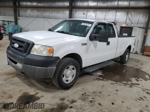 2007 Ford F-150 XL with VIN 1FTVX14527NA78614, listed as a Copart auction lot 45945555 with 297,404 mi miles and Salvage Title. Bid and sale history available at carsss.com. Image 1.