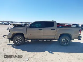 2022 GMC Canyon 4WD AT4 with VIN 1GTG6FENXN1209168, listed as a IAAI auction lot 41395982 with 39,779 mi miles and . Bid and sale history available at carsss.com. Image 14.
