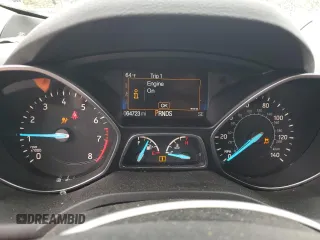 2017 Ford Escape S z VIN 1FMCU0F76HUD03788, wystawiony jako Copart lot #58534315 z przebiegiem 64 723 mil mil oraz Szkoda całkowita • Salvage title. Historia ofert i sprzedaży dostępna na DreamBid. Obrazek 9.