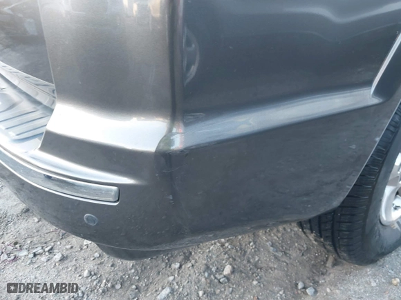 2011 Toyota 4Runner Trail with VIN JTEBU5JR5B5069176, listed as a IAAI auction lot 40907512 with 82,700 mi miles. Bid and sale history available at carsss.com. Image 20.