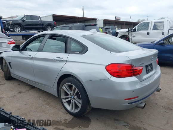 2015 BMW 4 Series 435i xDrive z VIN WBA4B3C58FD670236, wystawiony jako IAAI lot #41364258 z przebiegiem 126 362 mil mil oraz . Historia ofert i sprzedaży dostępna na DreamBid. Obrazek 3.