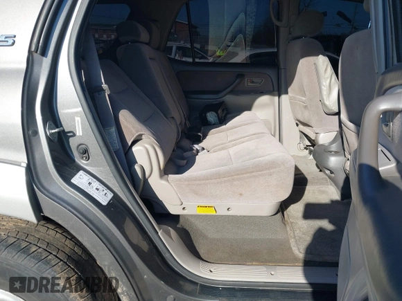 2003 Toyota Sequoia SR5 with VIN 5TDBT44A93S170580, listed as a IAAI auction lot 41739413 with 252,352 mi miles and . Bid and sale history available at DreamBid. Image 8.