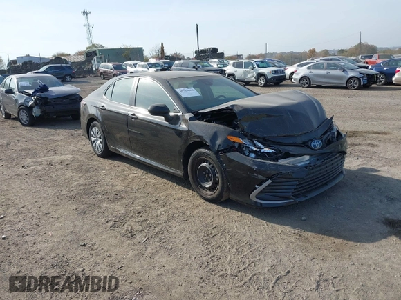 2022 Toyota Camry Hybrid LE with VIN 4T1C31AK1NU580817, listed as a IAAI auction lot 40719068 with 41,455 mi miles. Bid and sale history available at carsss.com. Image 1.