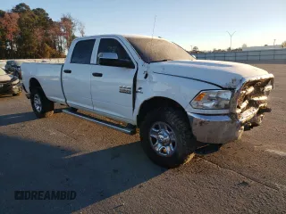 2017 Ram 2500 Tradesman with VIN 3C6UR5HL9HG503995, listed as a Copart auction lot 82925474 with 184,430 mi miles and Salvage title. Bid and sale history available at DreamBid. Image 4.